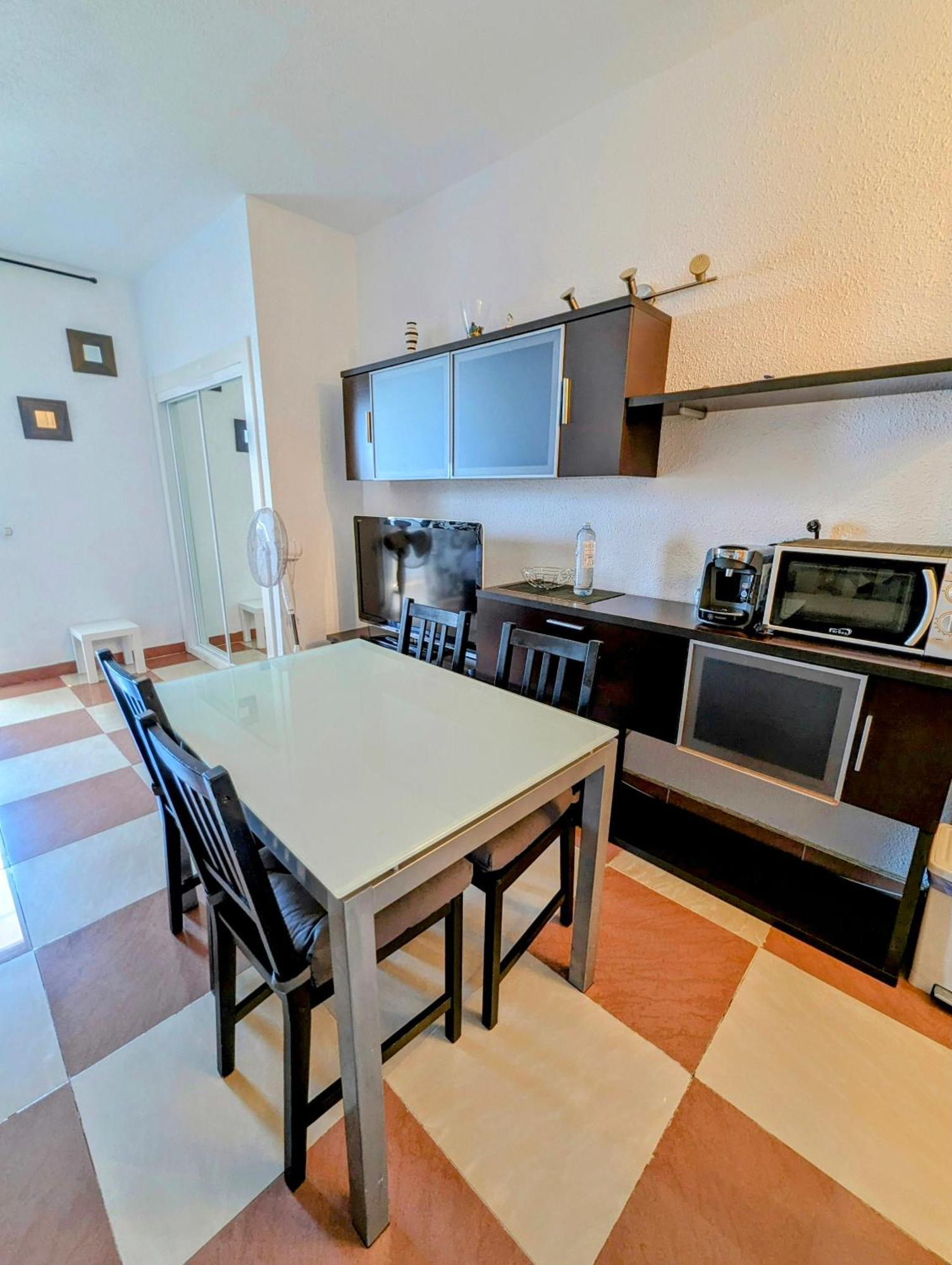 Apartamento Studio Playa Paraiso Tenerife - Ocean View And Internet Wifi Optical Fiber - For Rent Exterior foto